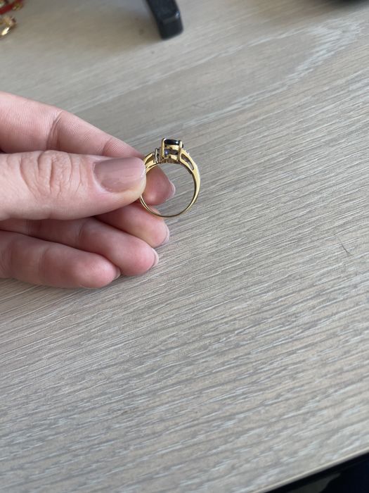 Inel aur galben 14k cu safir