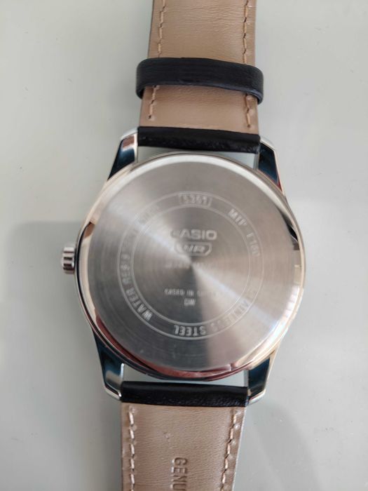 Часовник Casio MTP-E180L-2 AVEF