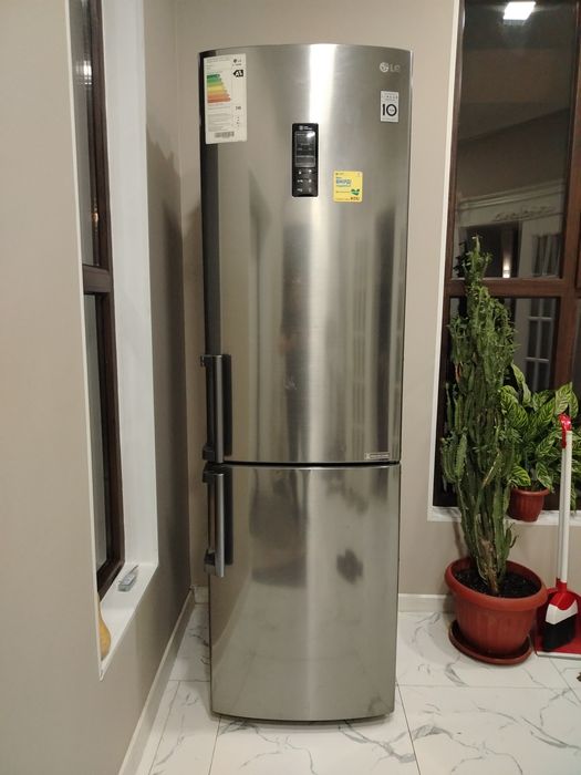 Холодильник LG Корея