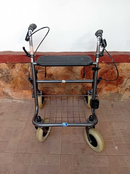 Rolator pliabil max 120 kg