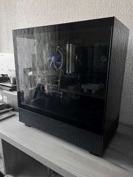 RTX 4070 / 16GB / 3300X / B550