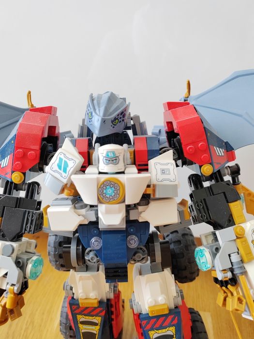 Set lego Ninjago Ultrarobotul combinat al lui Zane