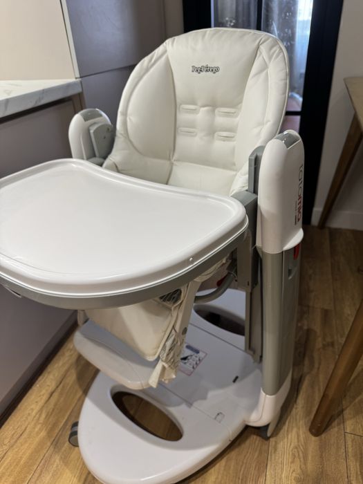 Стульчик для кормления Tatamia