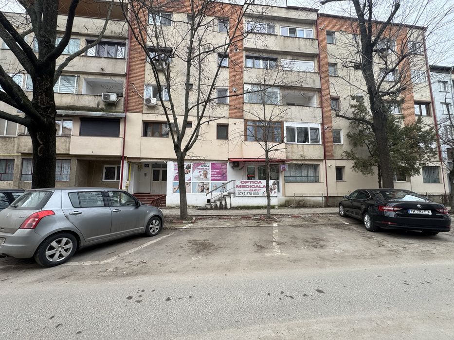 Apartament DUPLEX 4 camere CENTRAL,2 băi,2 locuri de parcare,terasă