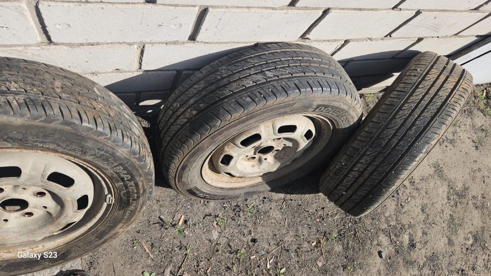 Продам летние шины со штампами