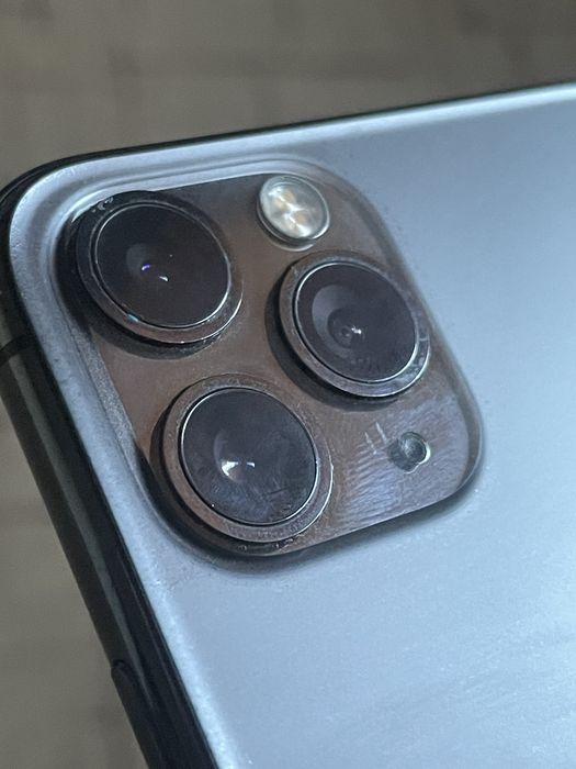 iPhone 11pro в хорошеи сост