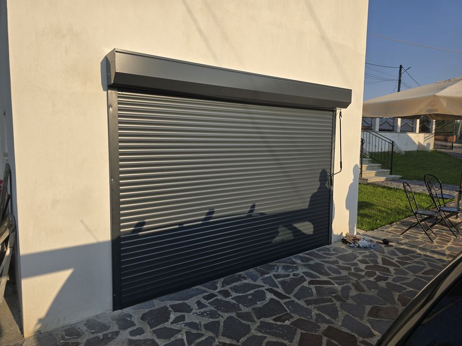 Usi garaj rulou aluminiu