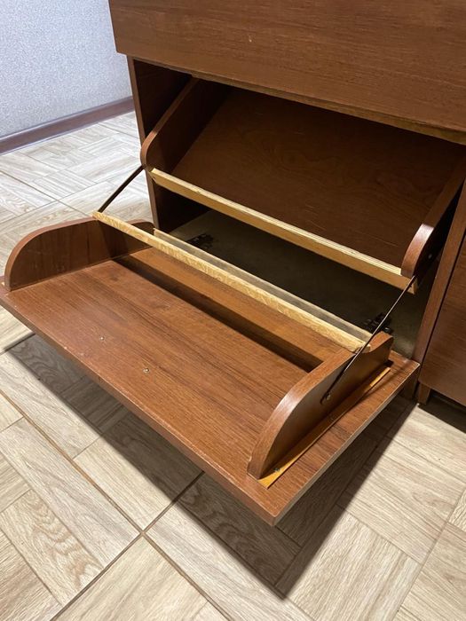 Продам Прихожку в коридор
