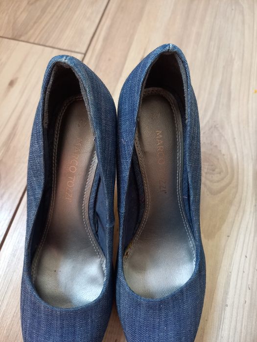 Продаю туфельки джинсовые