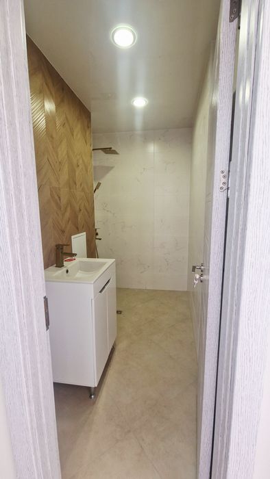 Продавам 3-стаен апартамент