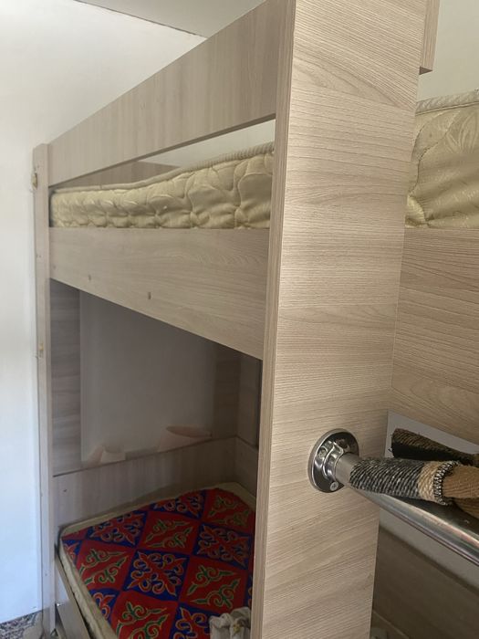двухяросная кровать