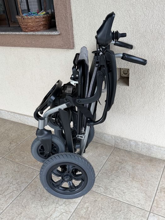 Set scaun rotile electric + scaun toaletă + rampă