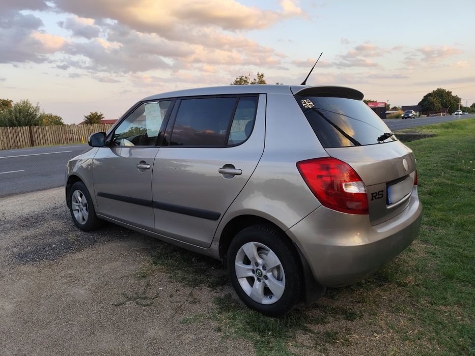 Vând Skoda Fabia