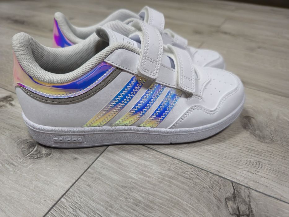 Adidas Hoops 4.0 CF
adidas Hoops 4.0 CF
adidas Hoops 4.0 CF