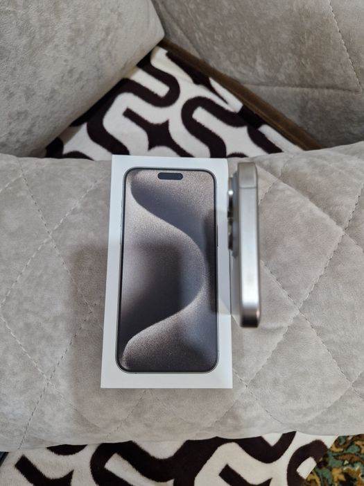 Продам Iphone 15 pro max (256Gb)