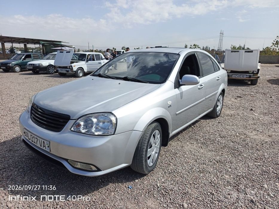 LACETTI сотилади