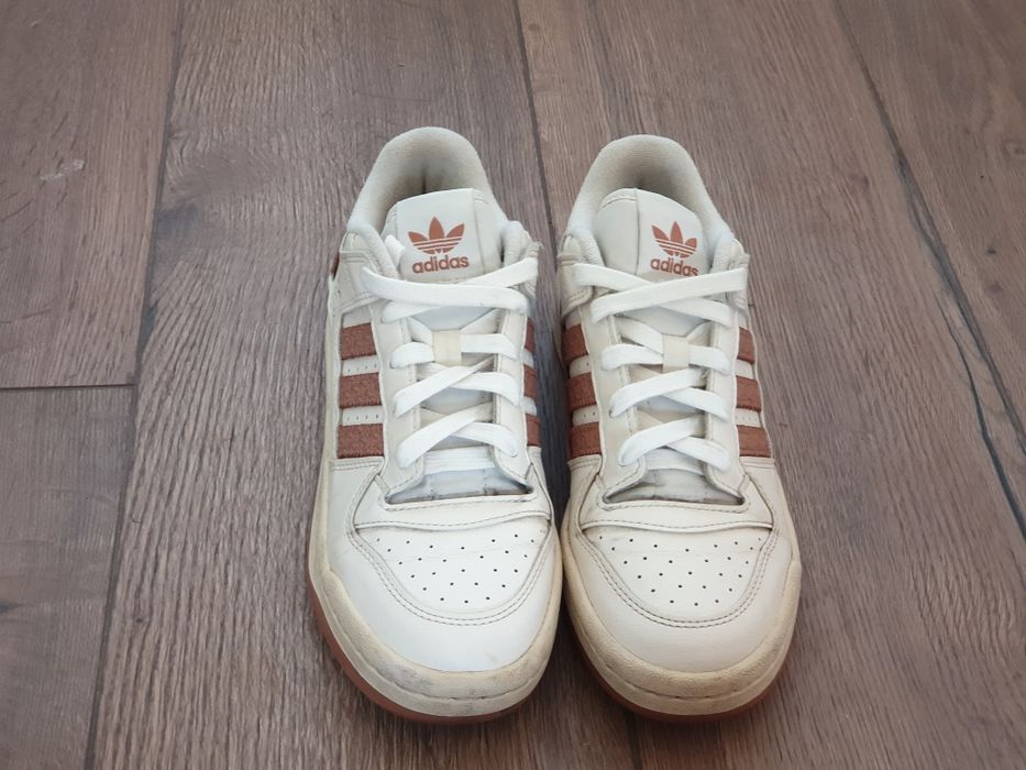 Кроссовки Adidas