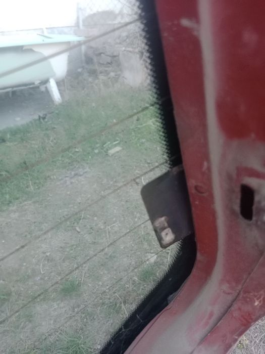 Продаю двери со стиклом