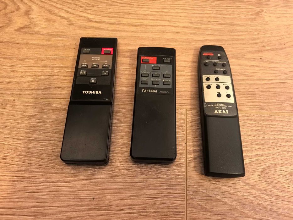 Видео VHS плейър с дистанционно Toshiba / Funai / Akai