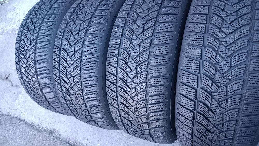 235/55/17 Dunlop
