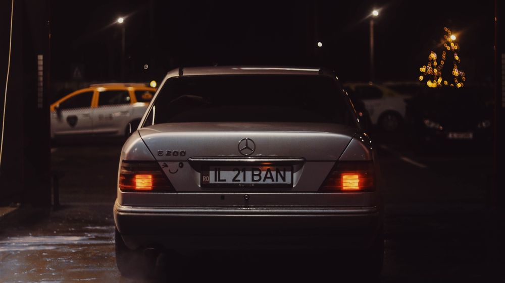 MERCEDES-BENZ E-Class 1995 — imagine 3