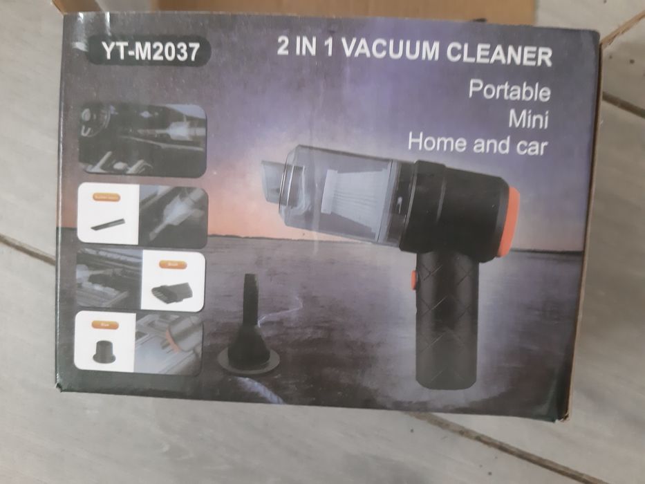 Aspirator auto portabil 2 funcții utile