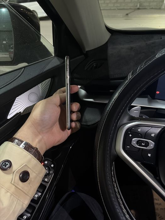 iPhone X в хорошем состоянии