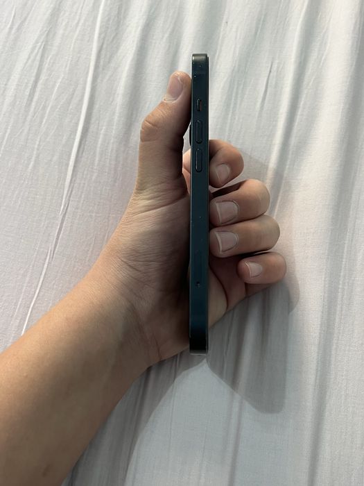 iPhone 13 без ремонта