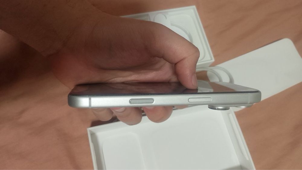 iPhone 17 Pro 256GB – Natural Titanium