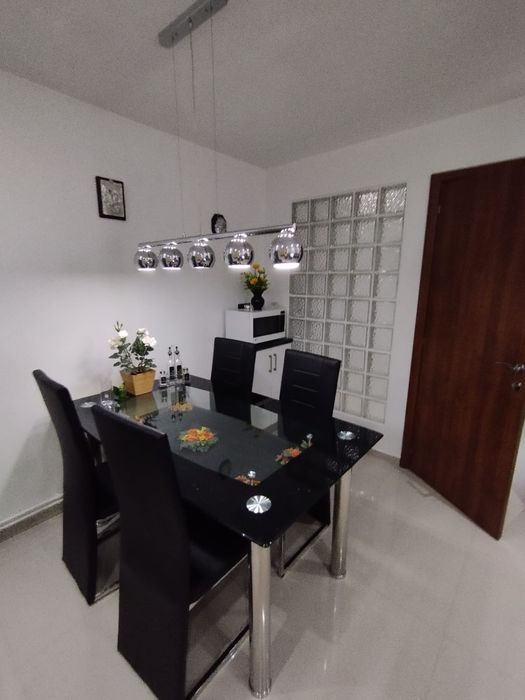 Inchiriez apartamanet 2 camere Bl Decebal