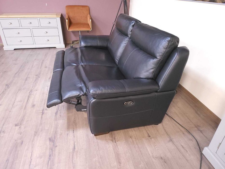 Черен кожен диван тройка с електрически релаксиращ механизъм