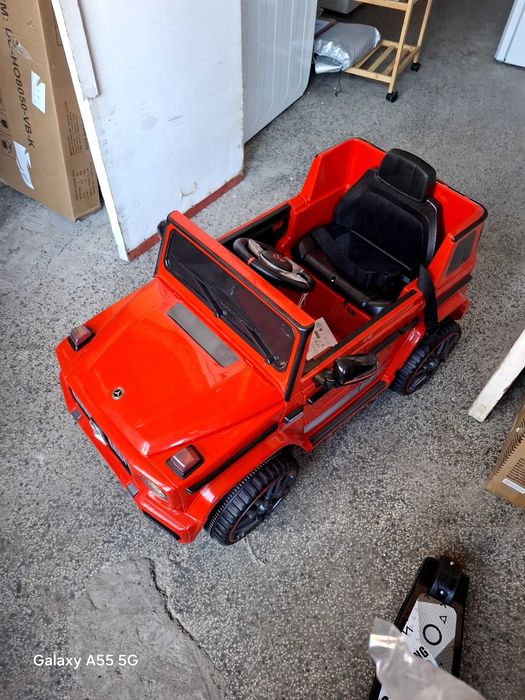 Акумулаторeн детски джип Mercedes G63