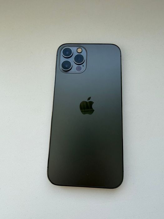 iPhone 12 Pro 256гб