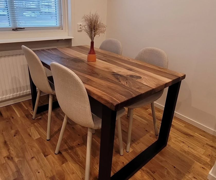 Трапезна маса масив орех