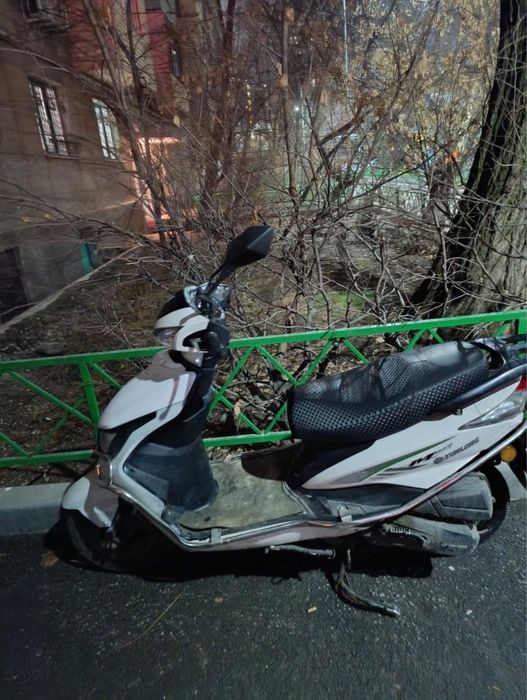 Продам мопед М8 в отличном состоянин