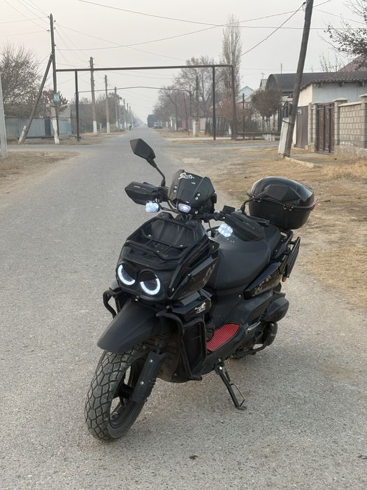 Мопед танк Bennali 180сс