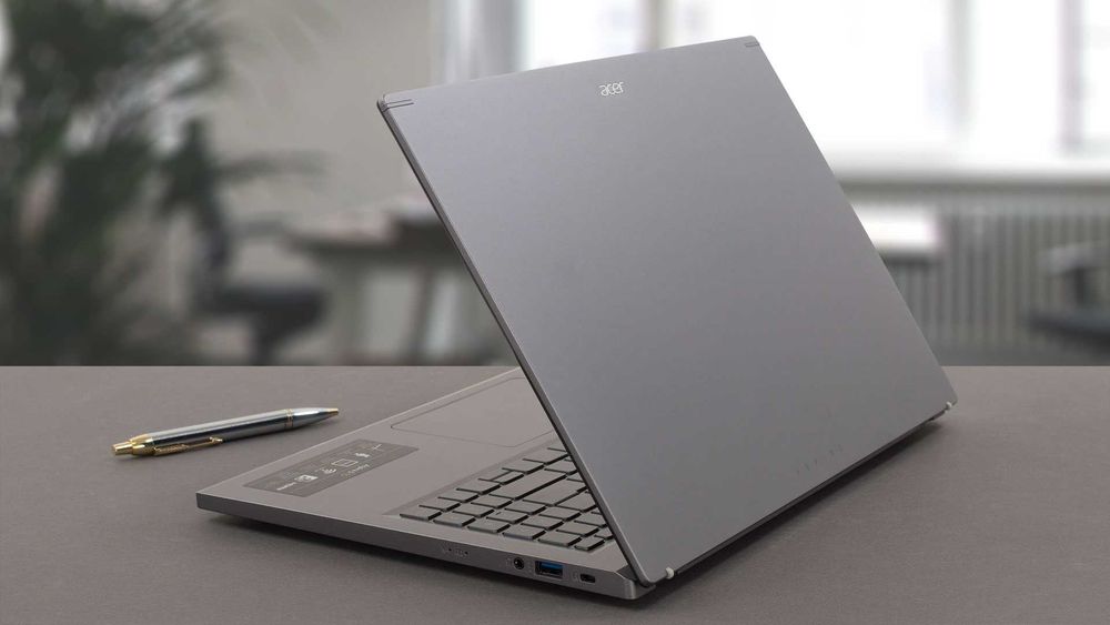 Laptop Acer, Ryzen7 7730U, 8GB DDR4, 512GB SSD impecabil, garantie