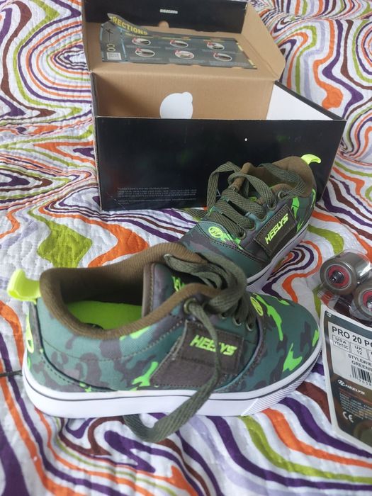 Adidasi cu role HEELYS