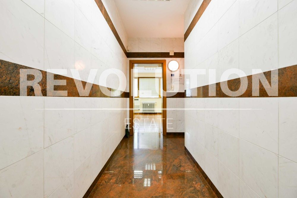 Дава се под наем Тристаен апартамент в София, Център - 90 кв.м за 1200 € - Снимка #6