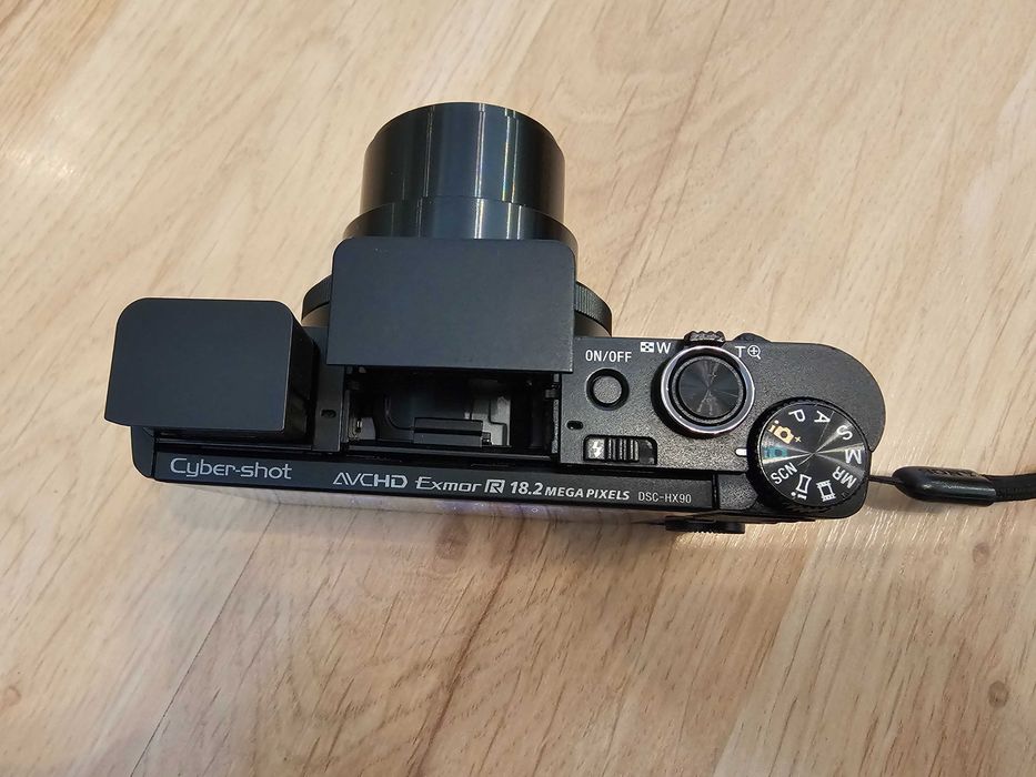 SONY Cyber-shot DSC-HX90