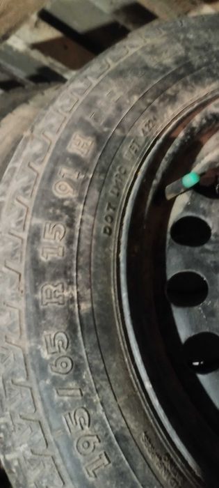 Гуми за Мерцедес и селскостопанска техника