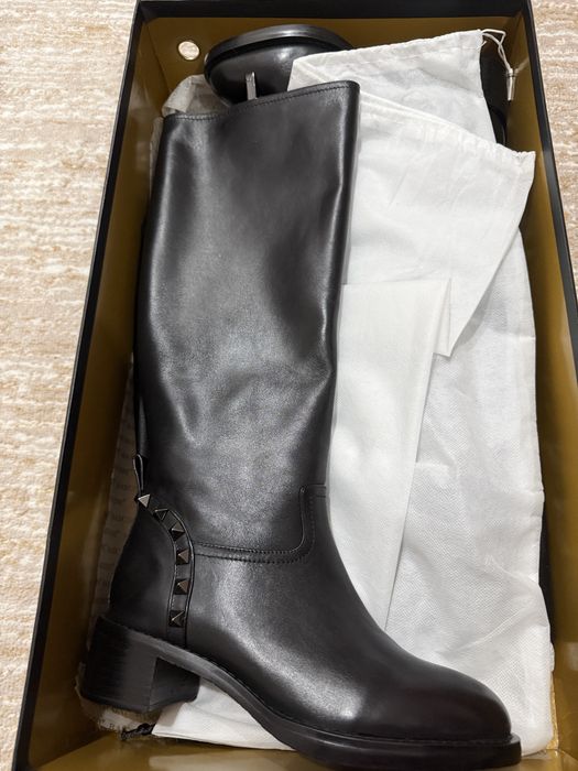 Стильные сапоги Basconi — новые, в коробке