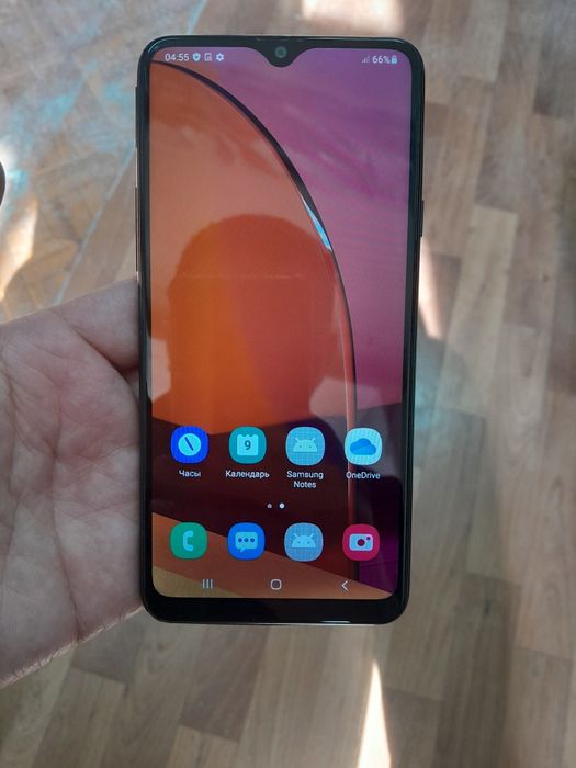 Samsung A20s 32гб в хорошем состоянии