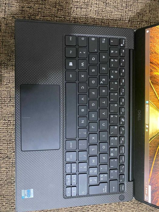 Laptop Ultra-portabil DELL XPS 13 9305