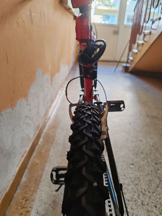 Bicicleta DHS nouă