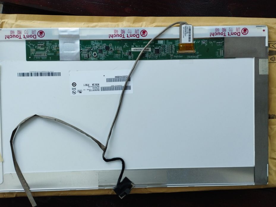 Display leptop HP pavilion p6