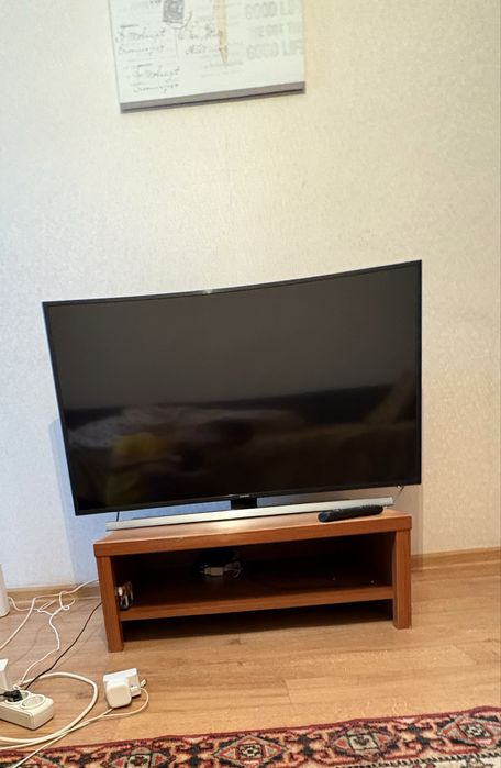 Телевизор Samsung Smart тв 48/122
