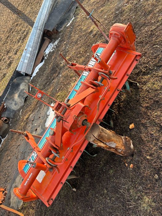 Vand freza kubota 1.70 m, curatatoare porumb si grape disc