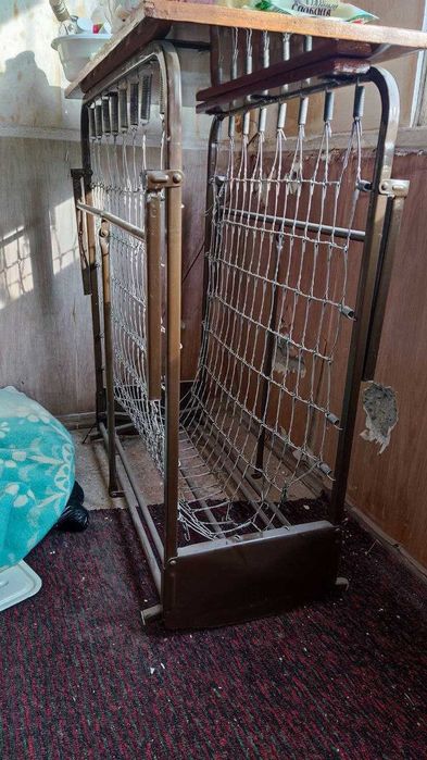 Раскладушка в хорошем состоянии б/у.