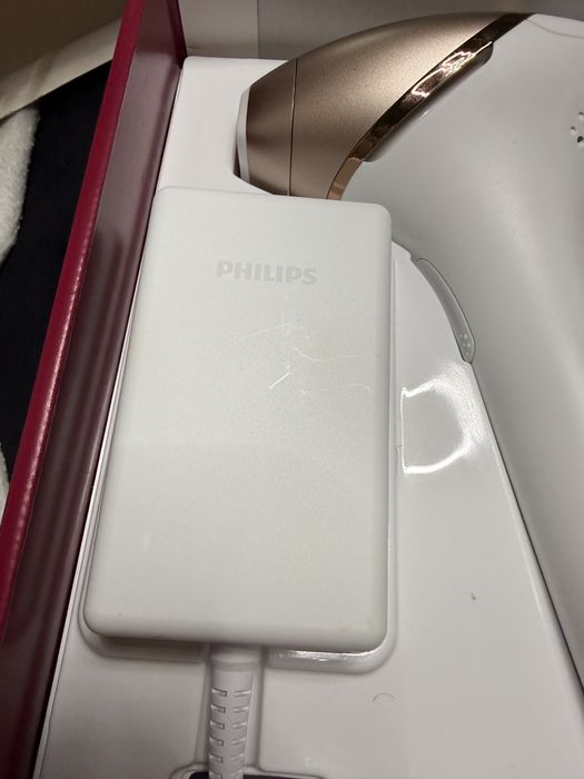 Eplilator IPL PHILIPS series 9900